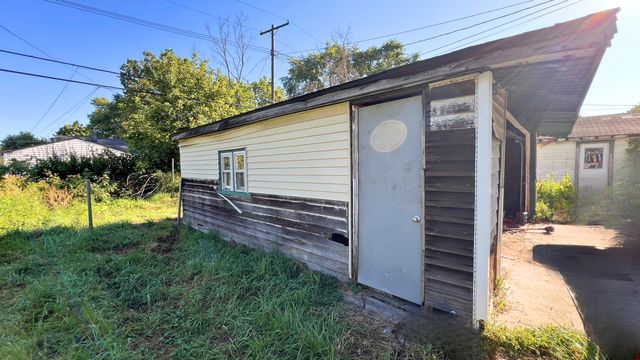 26860 Andover Street, Inkster, MI 48141