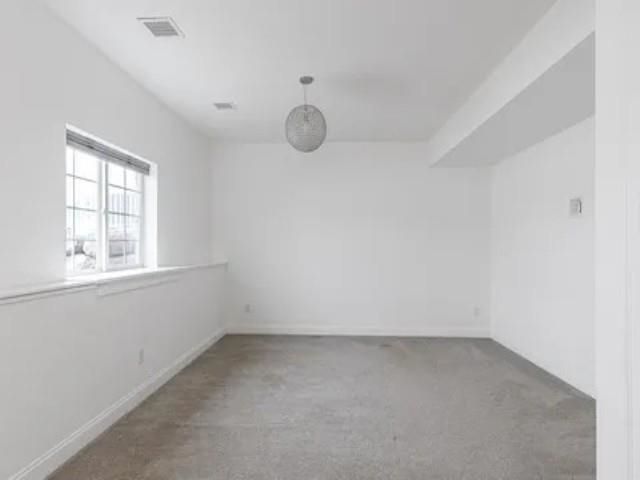 31 Fall Street, South Burlington, VT 05403
