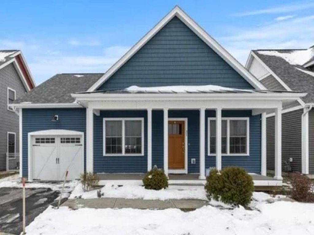 31 Fall Street, South Burlington, VT 05403