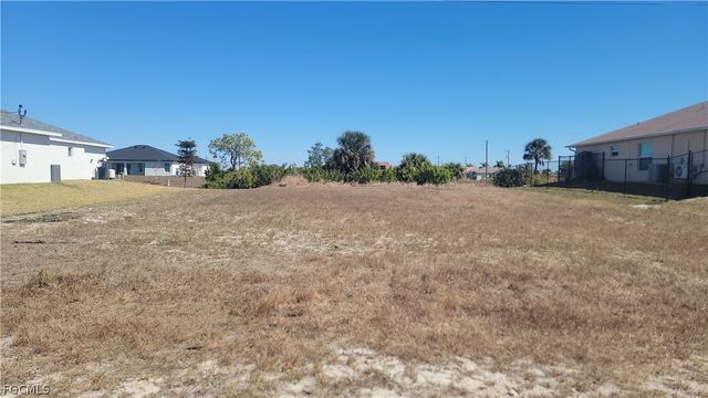 3907 NE 12th AVE, Cape Coral, FL 33909