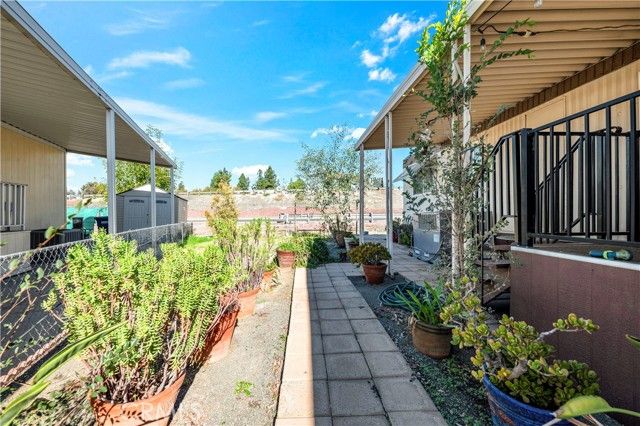 25526 Redlands 101, Loma Linda, CA 92354