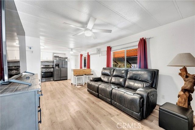 25526 Redlands 101, Loma Linda, CA 92354