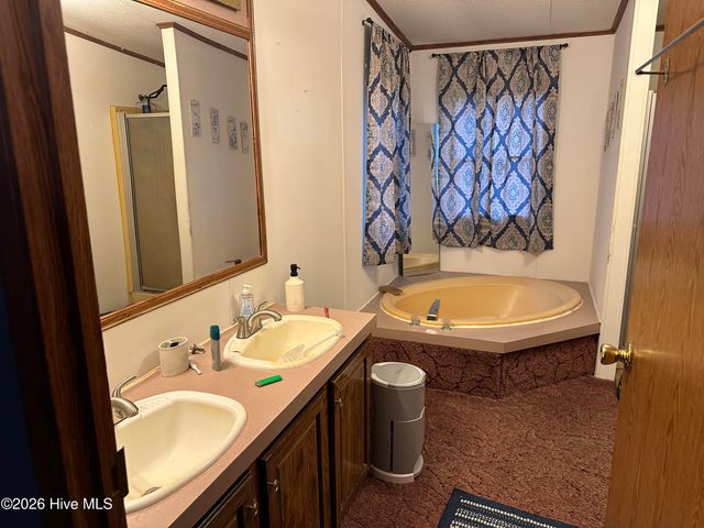 6265 Sam Potts Highway, Hallsboro, NC 28442