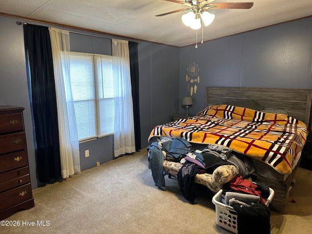 6265 Sam Potts Highway, Hallsboro, NC 28442