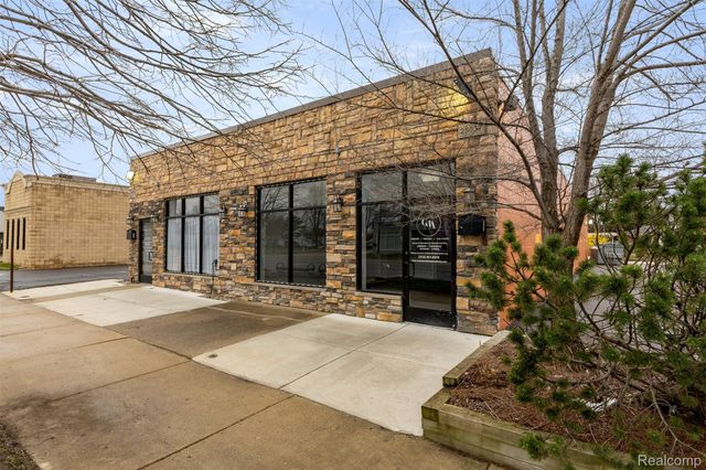 25033 W Warren Street, Dearborn Heights, MI 48127