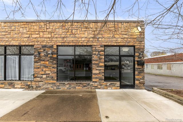 25033 W Warren Street, Dearborn Heights, MI 48127