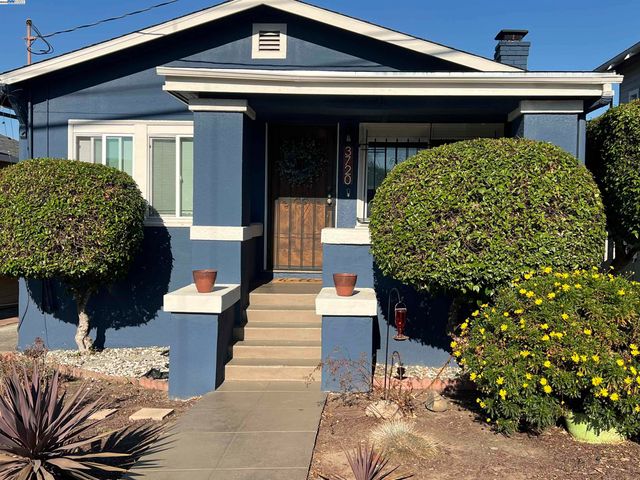 3720 Lyon Ave, Oakland, CA 94601