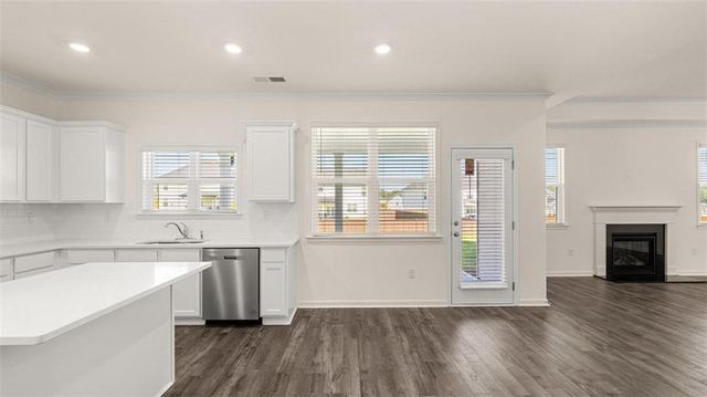 191 Sandy Oak Drive, Loganville, GA 30052