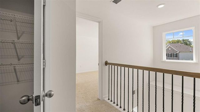 191 Sandy Oak Drive, Loganville, GA 30052