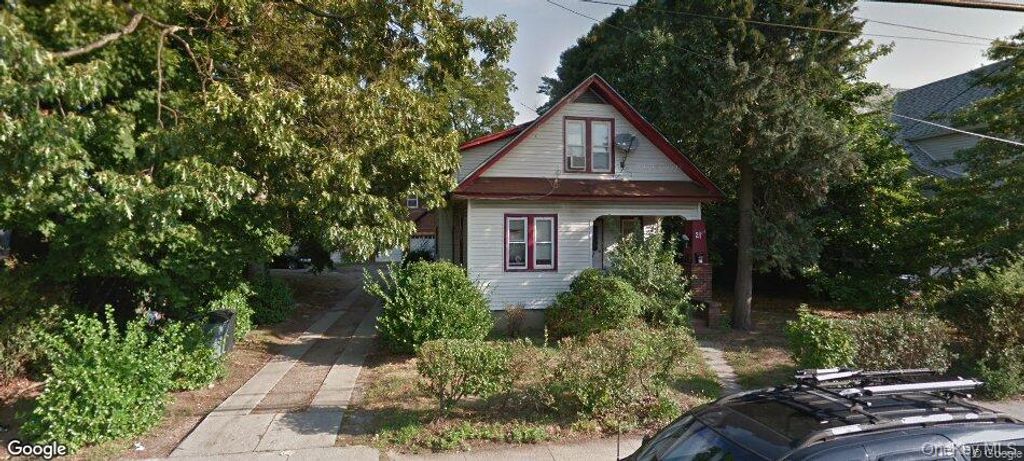 21 E Clinton Avenue, Roosevelt, NY 11575