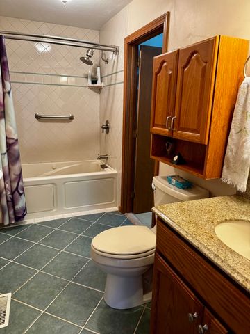 39 Nottingham Road 39, Grafton, MA 01519