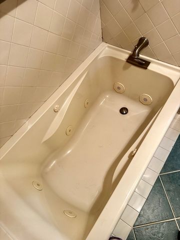 39 Nottingham Road 39, Grafton, MA 01519