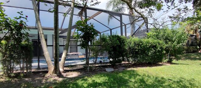 1132 SE Oriental Avenue, Port St Lucie, FL 34952