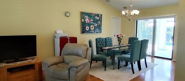 1132 SE Oriental Avenue, Port St Lucie, FL 34952