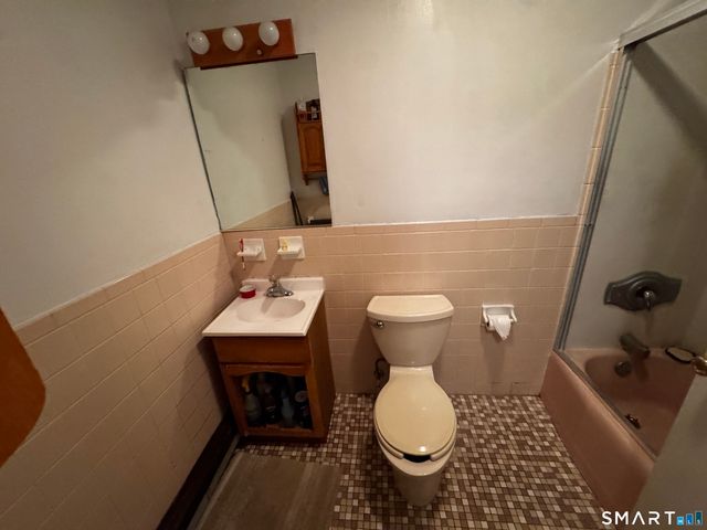 1117 Waterbury Road 1B, Cheshire, CT 06410