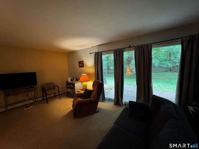 1117 Waterbury Road 1B, Cheshire, CT 06410