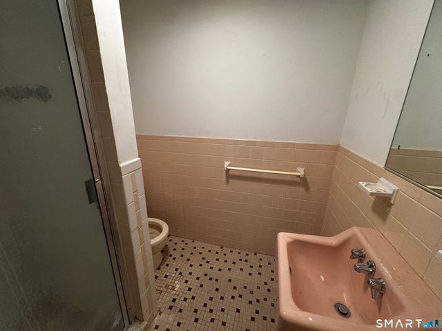 1117 Waterbury Road 1B, Cheshire, CT 06410