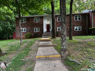 1117 Waterbury Road 1B, Cheshire, CT 06410