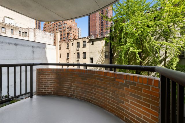 157 E 32nd St Apt 3E, New York City, NY 10016