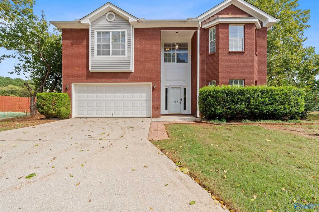 469 Sussex Drive, Huntsville, AL 35824