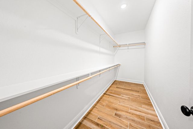 699 Earl Godwin Road, Freeport, FL 32439