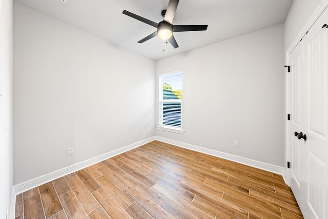 699 Earl Godwin Road, Freeport, FL 32439