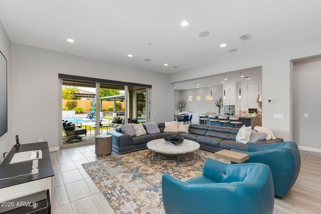 22209 N 30TH Place, Phoenix, AZ 85050 — photo 2