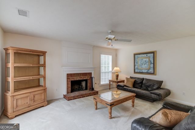 512 Antler Lane, Suwanee, GA 30024