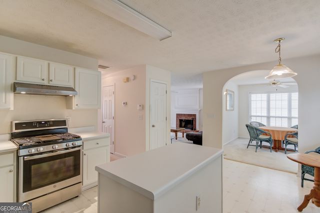 512 Antler Lane, Suwanee, GA 30024