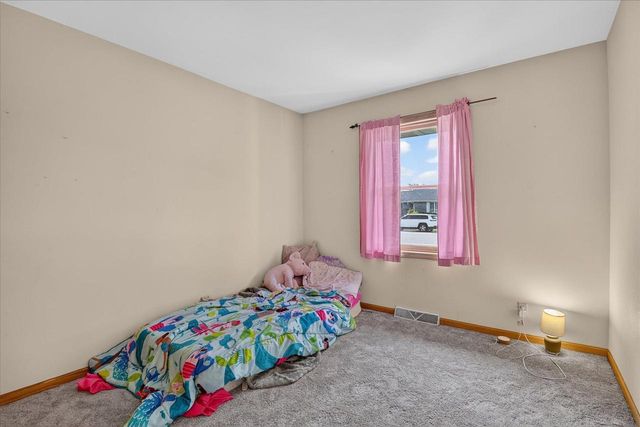 1500 Evergreen Drive, Janesville, WI 53546