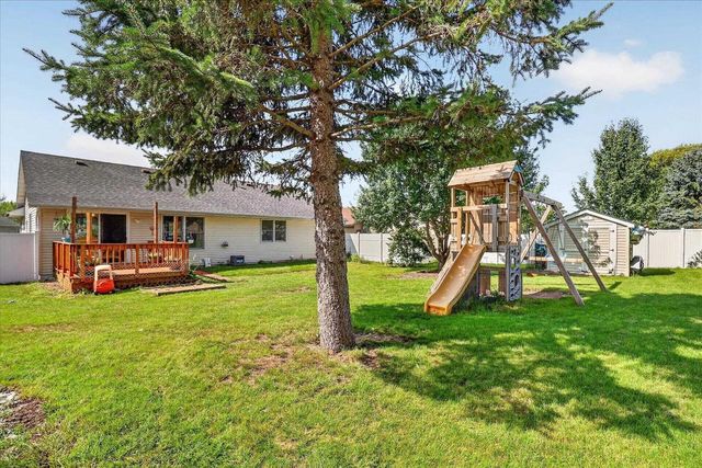 1500 Evergreen Drive, Janesville, WI 53546