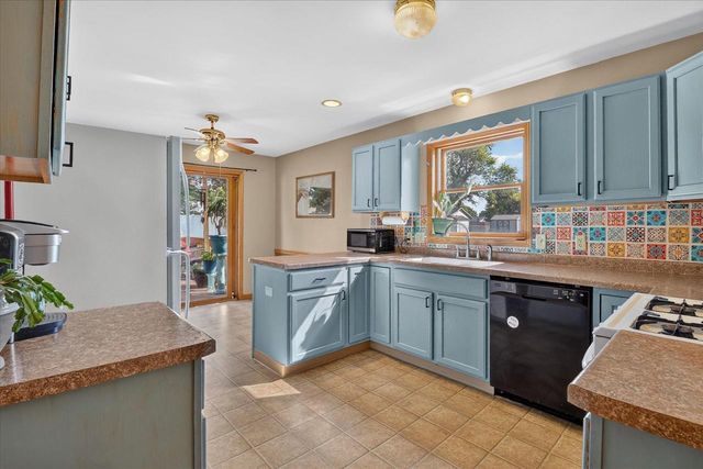 1500 Evergreen Drive, Janesville, WI 53546