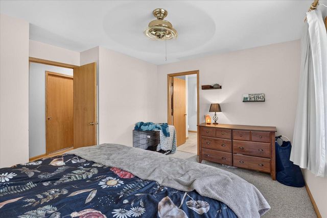 1500 Evergreen Drive, Janesville, WI 53546