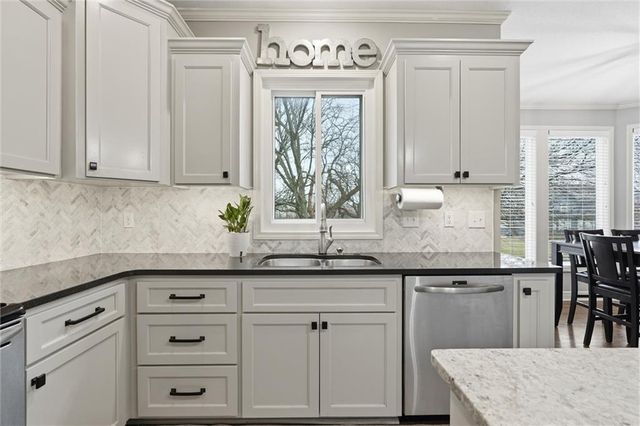 23488 W 125TH Street, Olathe, KS 66061