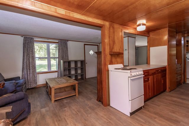 21960 County Road 288, Pittsburg, MO 65724