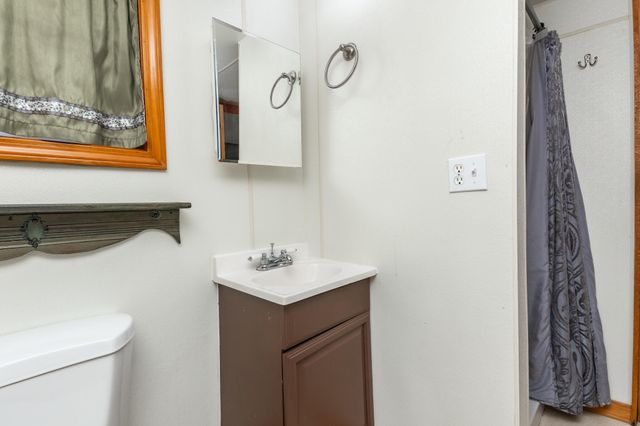 21960 County Road 288, Pittsburg, MO 65724