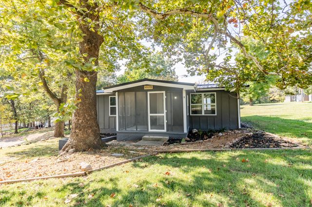 21960 County Road 288, Pittsburg, MO 65724