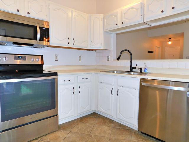 2716 Mistywood Lane, Denton, TX 76209