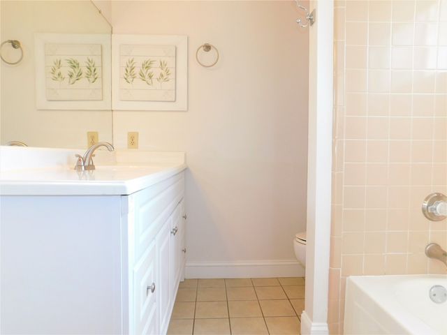 2716 Mistywood Lane, Denton, TX 76209