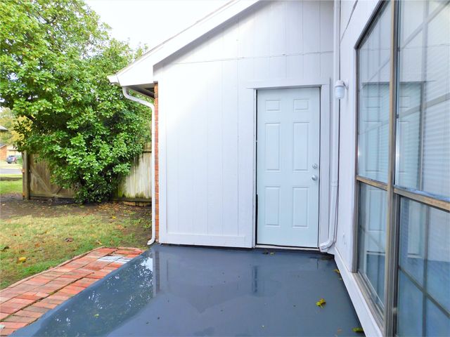 2716 Mistywood Lane, Denton, TX 76209