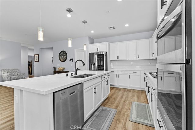 718 Torrey Court, Perris, CA 92571