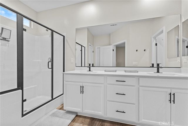 718 Torrey Court, Perris, CA 92571