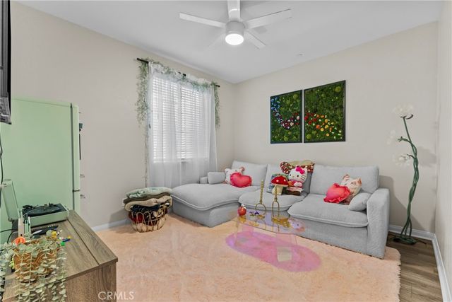 718 Torrey Court, Perris, CA 92571