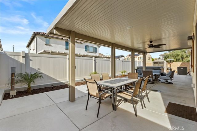 718 Torrey Court, Perris, CA 92571