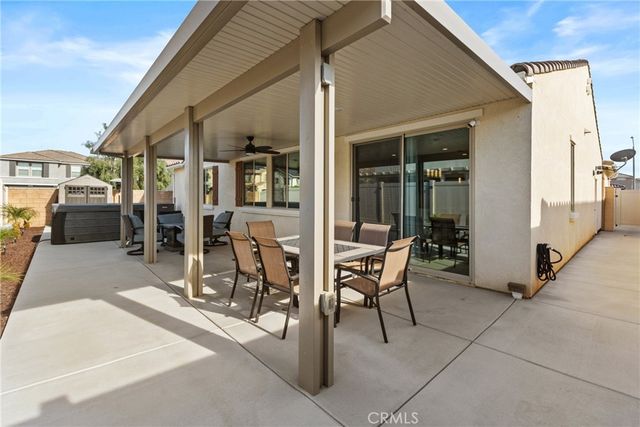 718 Torrey Court, Perris, CA 92571