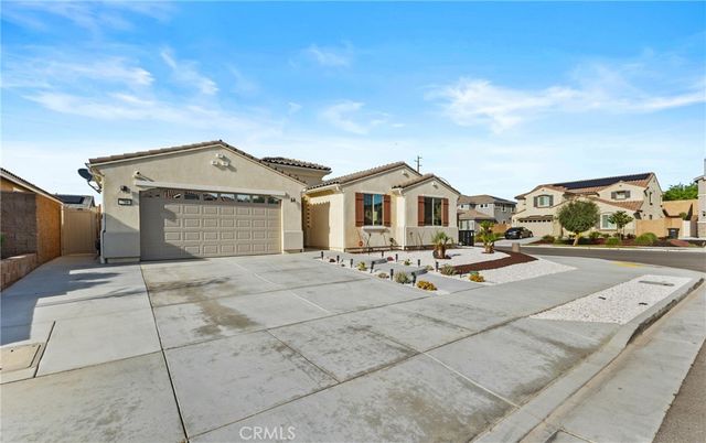 718 Torrey Court, Perris, CA 92571