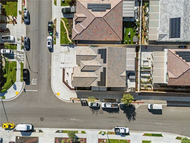 718 Torrey Court, Perris, CA 92571