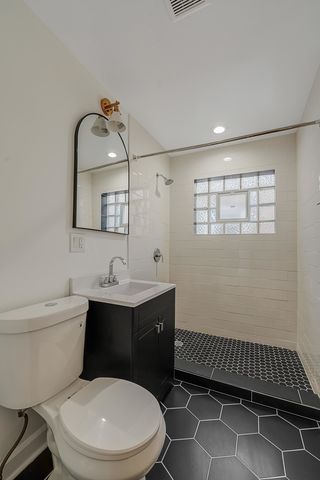 1615 S Central Avenue, Cicero, IL 60804