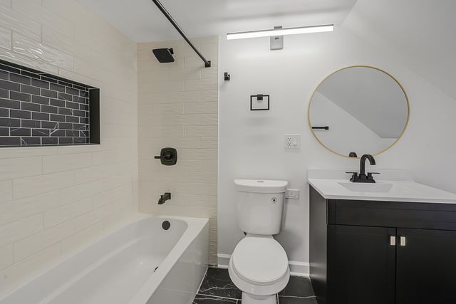 1615 S Central Avenue, Cicero, IL 60804