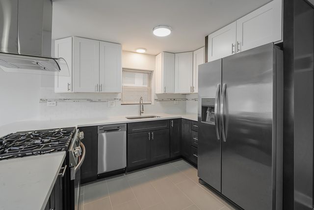 1615 S Central Avenue, Cicero, IL 60804